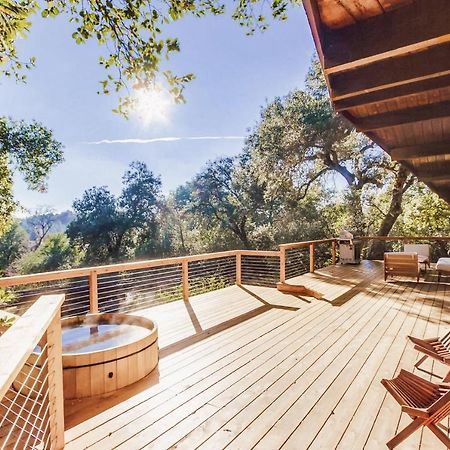 Hot Tub Disney Train Track In Julian Amazing Views Exteriör bild